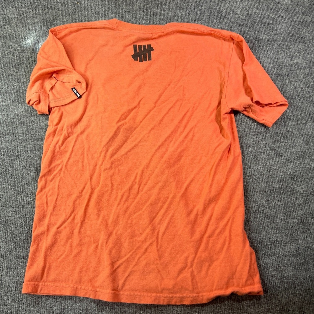 Undefeated Mens Zebra U Logo Graphic T-Shirt Peach Pink Small Streetwear Tee - Picture 3 of 7